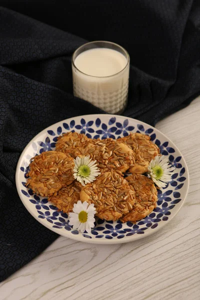 Koyu çikolata parçaları ile tanımlama