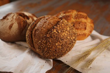 Lezzetli doğal estetik fırınlanmış ekmek