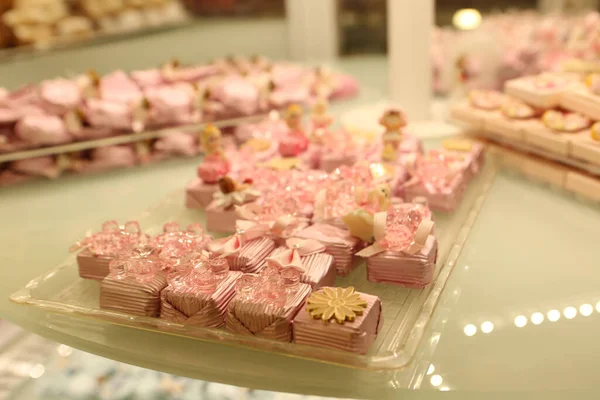 bir sürü değişik çikolatalı pralin