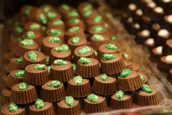 Mnoho Různých Čokoládové Pralinky — Stock fotografie