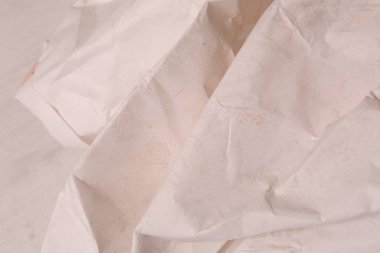 Beyaz buruşmuş kağıt arkaplan grunge doku arkaplanı