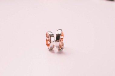 Elmas Mücevherler ve Moda Mücevherleri