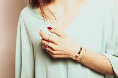 Elmas Mücevherler ve Moda Mücevherleri