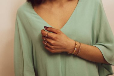 Elmas Mücevherler ve Moda Mücevherleri