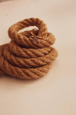 Elmas Mücevherler ve Moda Mücevherleri