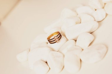 Elmas Mücevherler ve Moda Mücevherleri