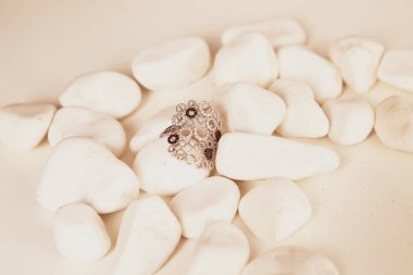 Elmas Mücevherler ve Moda Mücevherleri