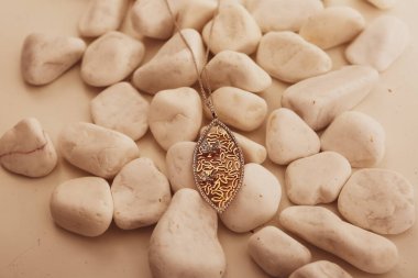 Elmas Mücevherler ve Moda Mücevherleri