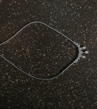 Elmas Mücevherler ve Moda Mücevherleri