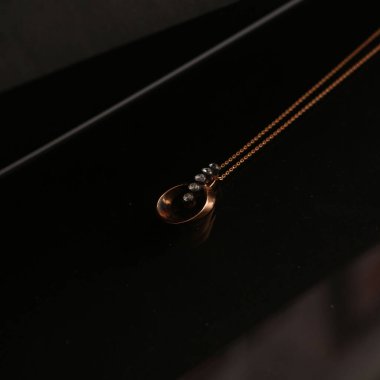 Elmas Mücevherler ve Moda Mücevherleri