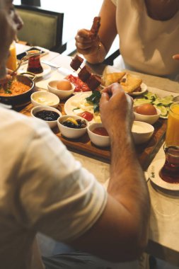 zengin ve leziz Türk Kahvaltı