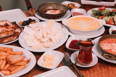 zengin ve leziz Türk Kahvaltı