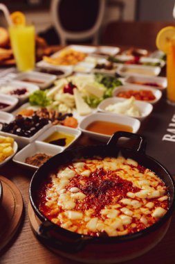 zengin ve leziz Türk Kahvaltı