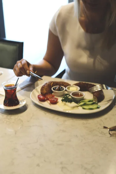Πλούσιο Και Γευστικό Τούρκικο Πρωινό — Φωτογραφία Αρχείου