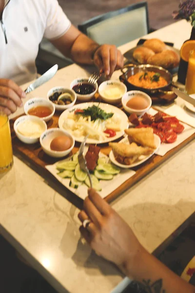 zengin ve leziz Türk Kahvaltı