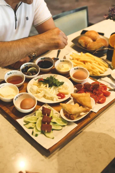 zengin ve leziz Türk Kahvaltı