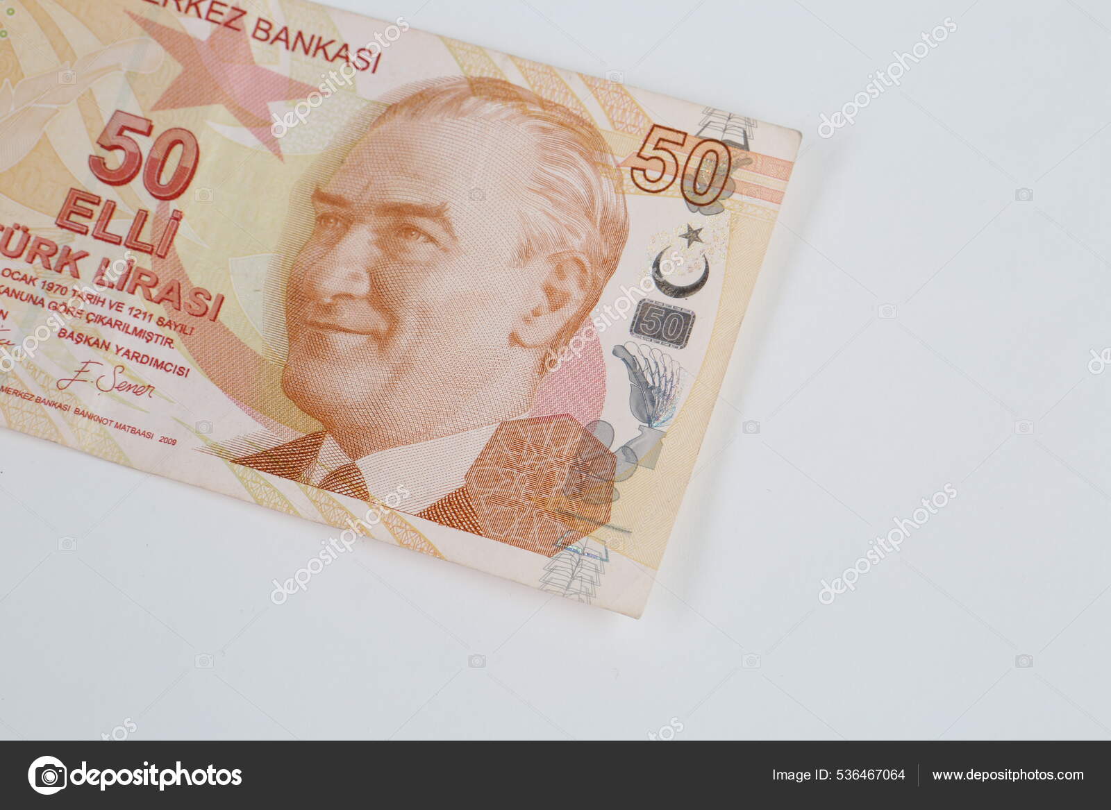 土耳其货币土耳其里拉钞票—— 库存社论照片© utkudemirsoy #536467064