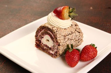 Masada lezzetli bir pasta var.