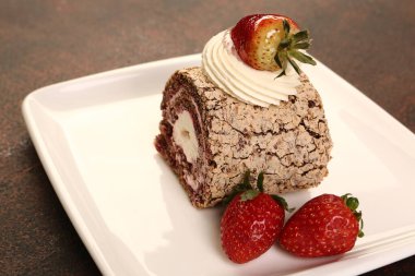 Masada lezzetli bir pasta var.