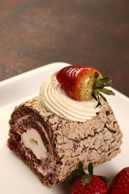 Masada lezzetli bir pasta var.