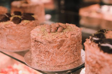 Masada lezzetli bir pasta var.