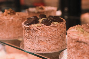 Masada lezzetli bir pasta var.