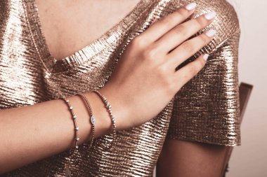 Elmas Mücevherler ve Moda Mücevherleri