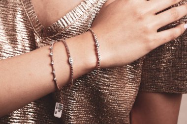 Elmas Mücevherler ve Moda Mücevherleri