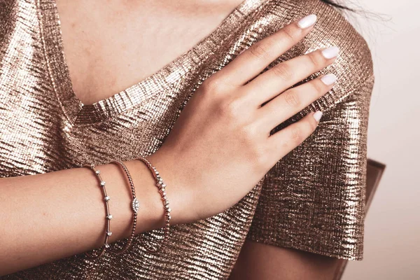 Elmas Mücevherler ve Moda Mücevherleri