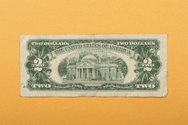 Bir sürü nakit bize dolar