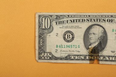 Bir sürü nakit bize dolar