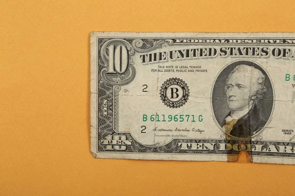 Bir sürü nakit bize dolar