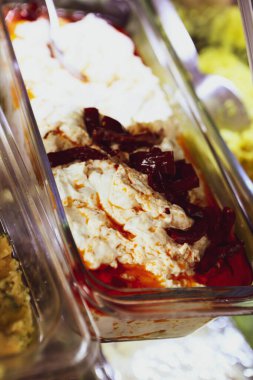 Geleneksel Türk ve Yunan yemek meze masası