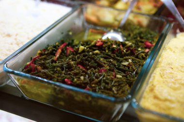 Geleneksel Türk ve Yunan yemek meze masası