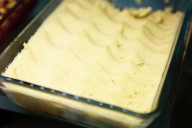 Geleneksel Türk ve Yunan yemek meze masası