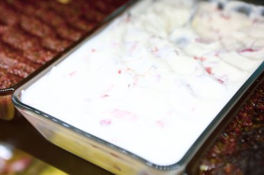 Geleneksel Türk ve Yunan yemek meze masası