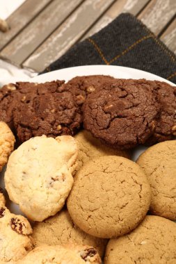 Koyu çikolata parçaları ile tanımlama