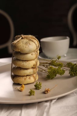 Koyu çikolata parçaları ile tanımlama