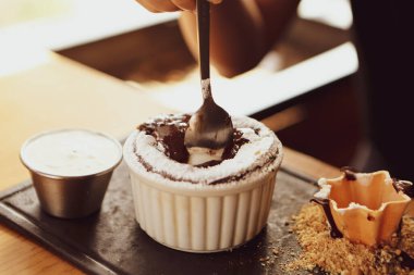 dondurma çikolatalı sufle