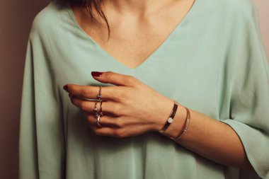 Elmas Mücevherler ve Moda Mücevherleri