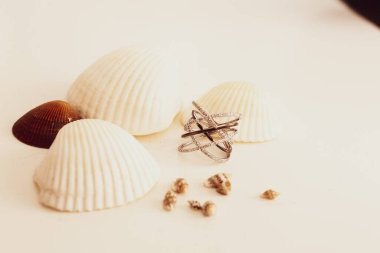 Elmas Mücevherler ve Moda Mücevherleri