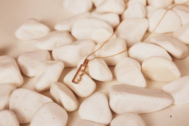 Elmas Mücevherler ve Moda Mücevherleri