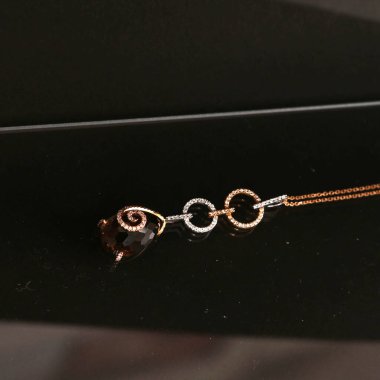 Elmas Mücevherler ve Moda Mücevherleri