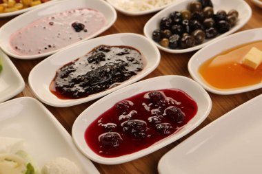 zengin ve leziz Türk Kahvaltı