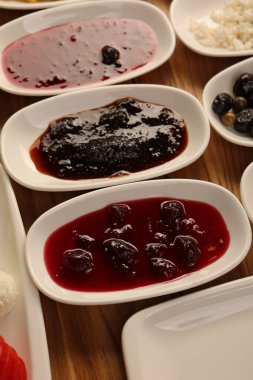 zengin ve leziz Türk Kahvaltı