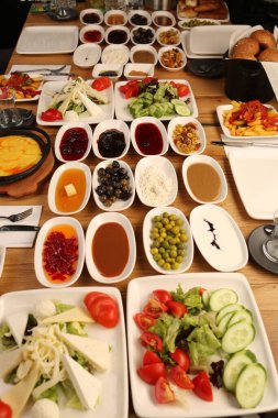 zengin ve leziz Türk Kahvaltı