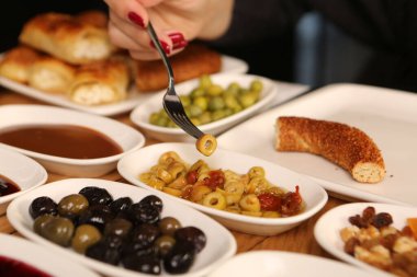 zengin ve leziz Türk Kahvaltı