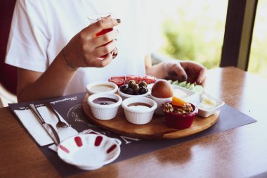 zengin ve leziz Türk Kahvaltı