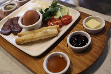 zengin ve leziz Türk Kahvaltı