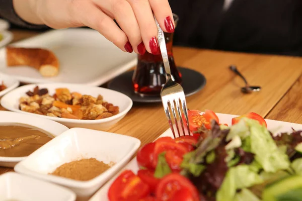 Reichhaltiges Und Köstliches Türkisches Frühstück — Stockfoto